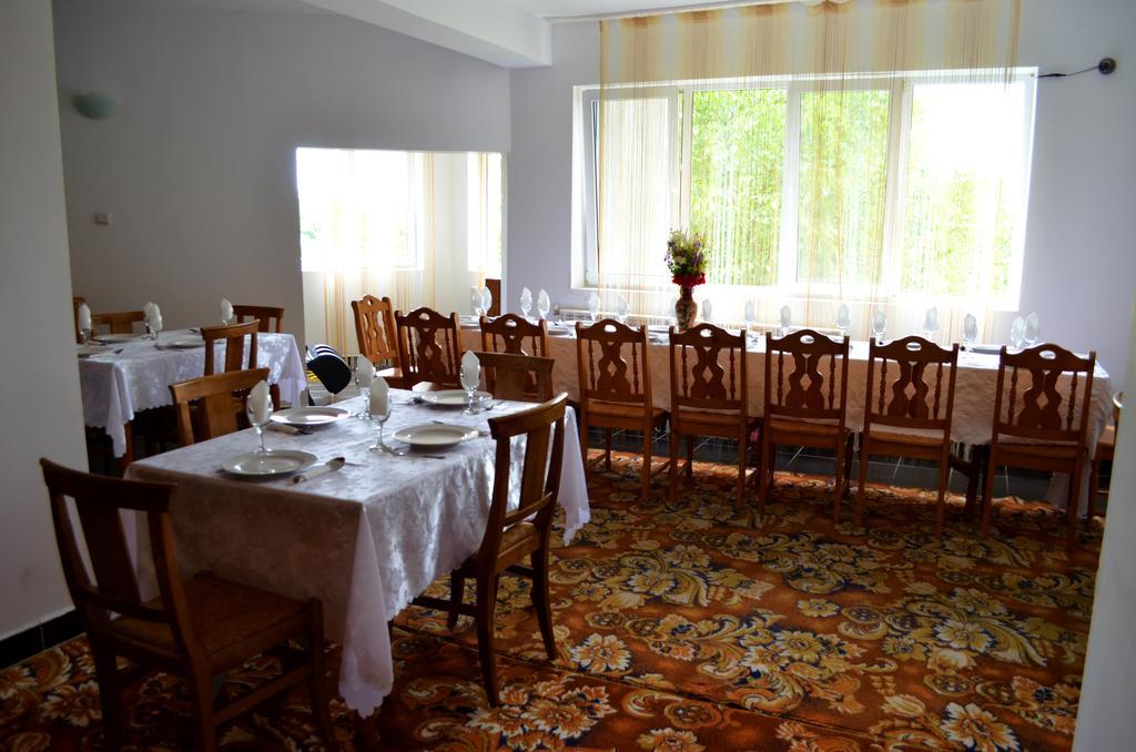 Casa Lorena Sarata-Monteoru Bagian luar foto