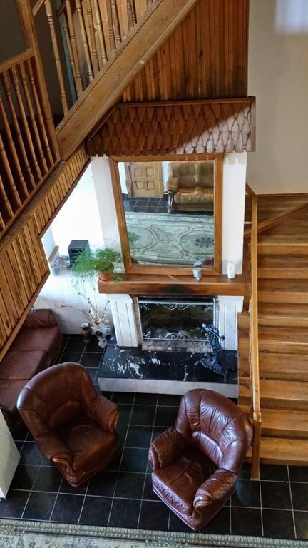 Casa Lorena Sarata-Monteoru Bagian luar foto