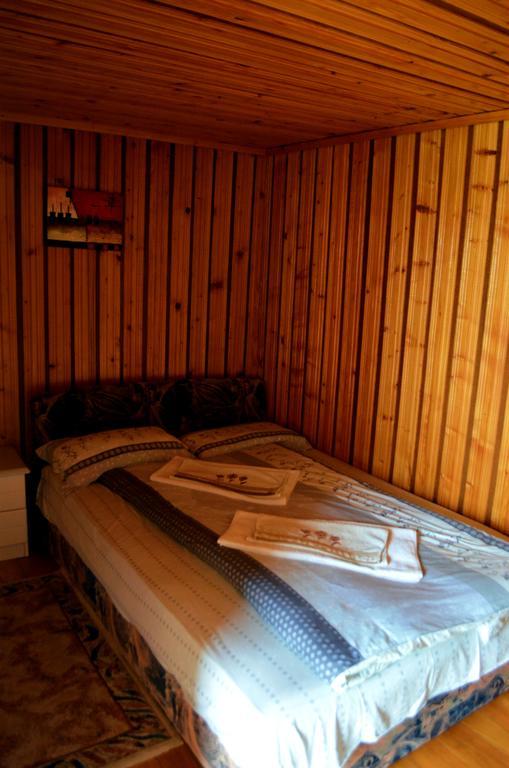 Casa Lorena Sarata-Monteoru Ruang foto