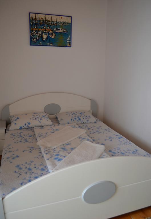 Casa Lorena Sarata-Monteoru Ruang foto